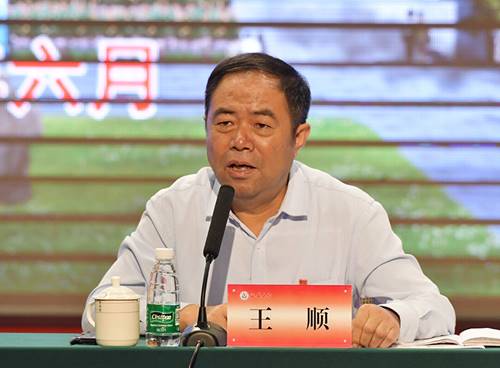 说明: http://www.yau.edu.cn/__local/6/CD/70/BAEA6B6BDFE5EDD7F8C434DCCB2_8E67C0E5_2EB94.jpg