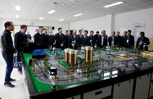 说明: http://www.yau.edu.cn/__local/F/39/51/98C26574087F5247F25471AC088_2E6FEC7B_66E86.jpg