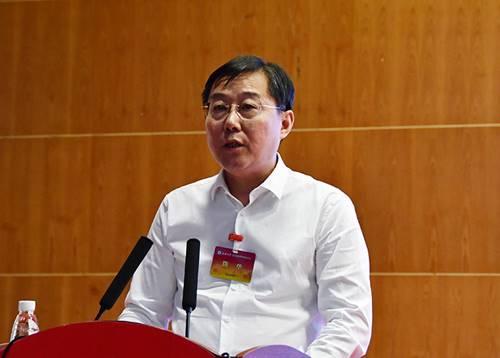 说明: http://www.yau.edu.cn/__local/E/55/C7/9E09C7B97F03EC8FB5EF6B4C371_9FD96C67_26B4C.jpg